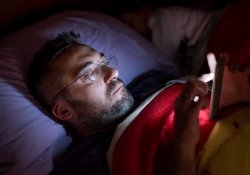 Вплив синього світла на очі