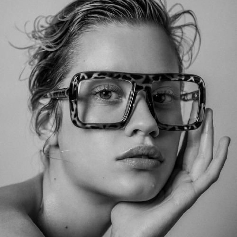 Матеріали для оправ: пластик