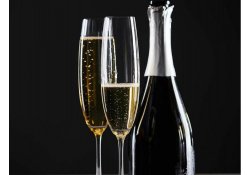 Обережність за столом або як пляшка із шампанським може пошкодити наші очі