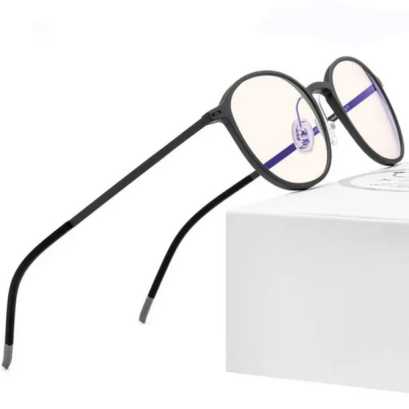 Плюси та мінуси готових окулярів