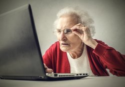 Чому з віком люди бачать гірше