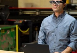 Смарт-окуляри Lenovo на виставці CES 2021