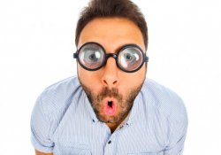 Чи може носіння окулярів погіршити зір