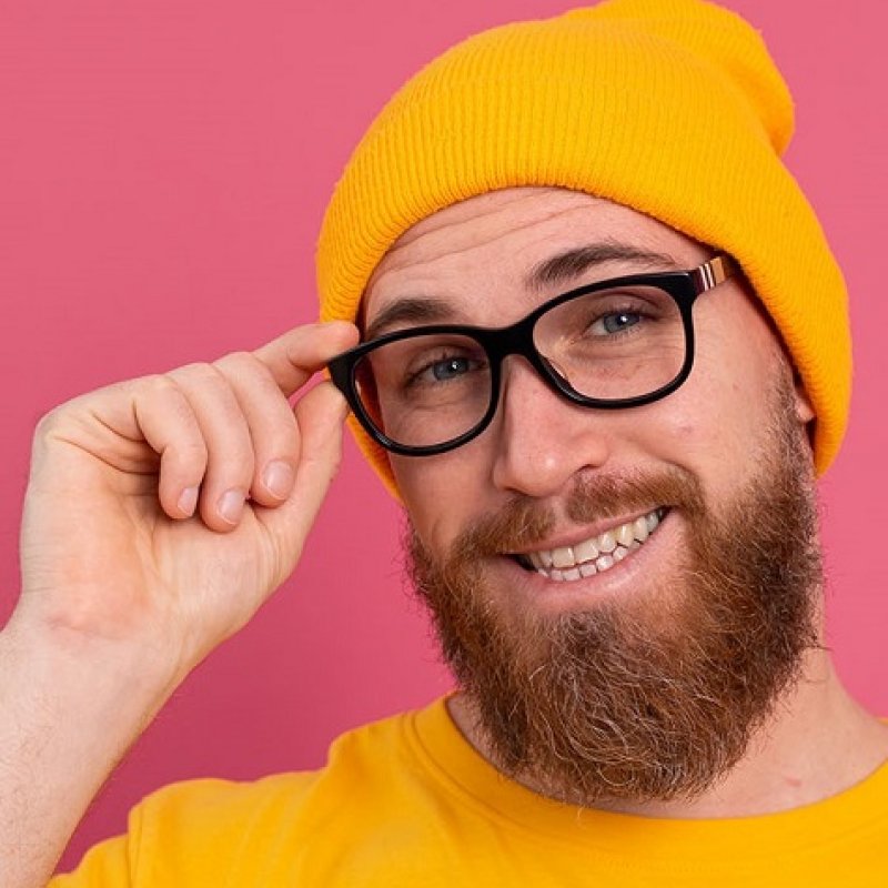 Оригінальна реклама лінз для окулярів