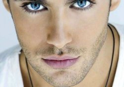 Блакитні очі: природа, особливості та догляд